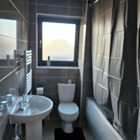 Ferienwohnung Broughton Comfy Den- Free Wifi, Netflix And Parking Available! Milton Keynes Exterior foto
